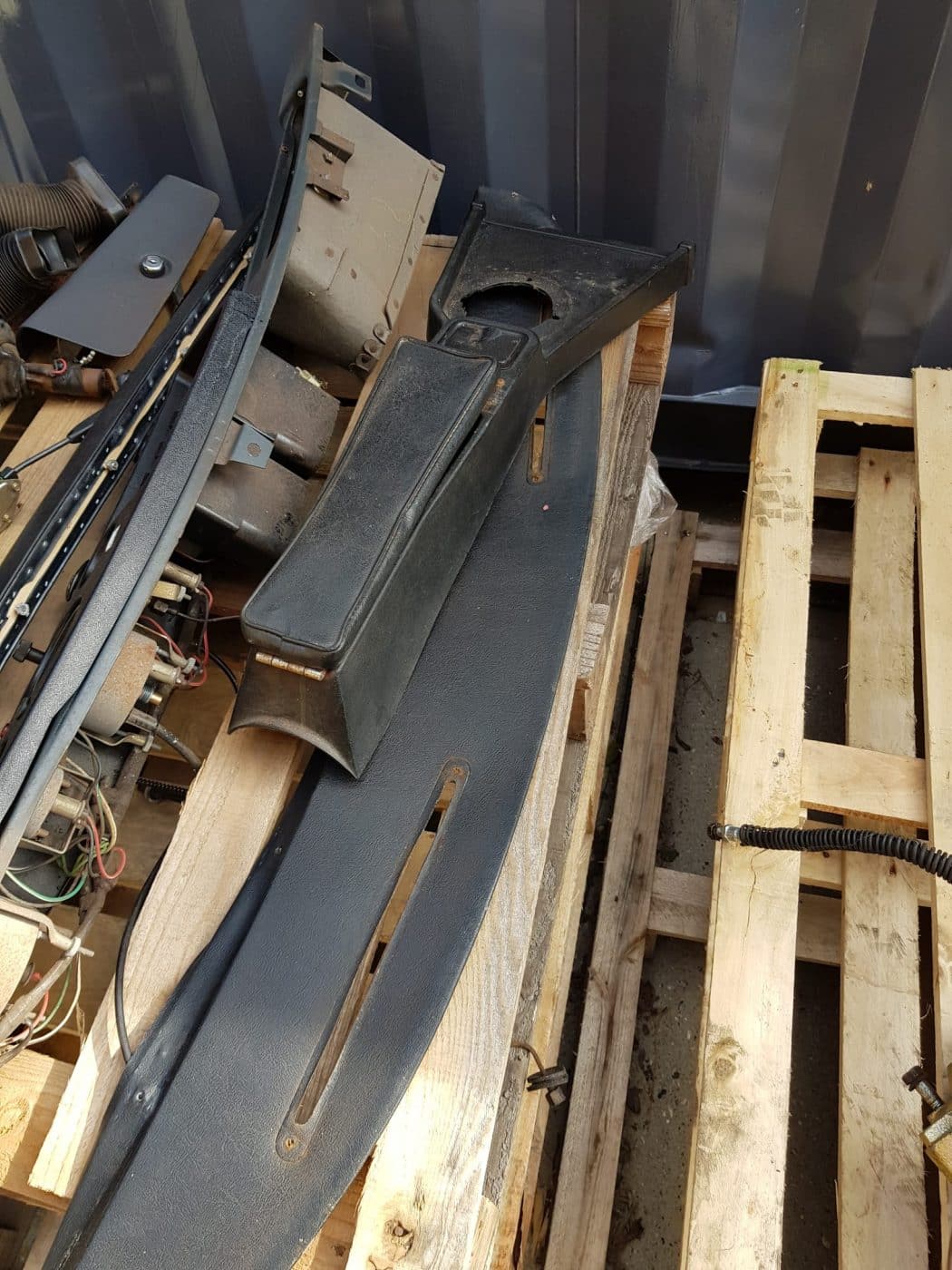 160322 Removing Usable Parts from the 1978 MGB GT Interior 2 1