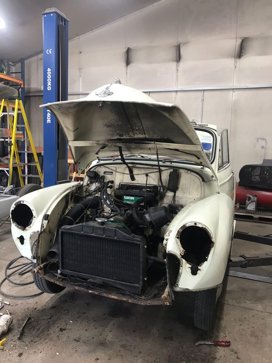250322 1969 Morris Minor Convertible Inspection and Teardown 11 1