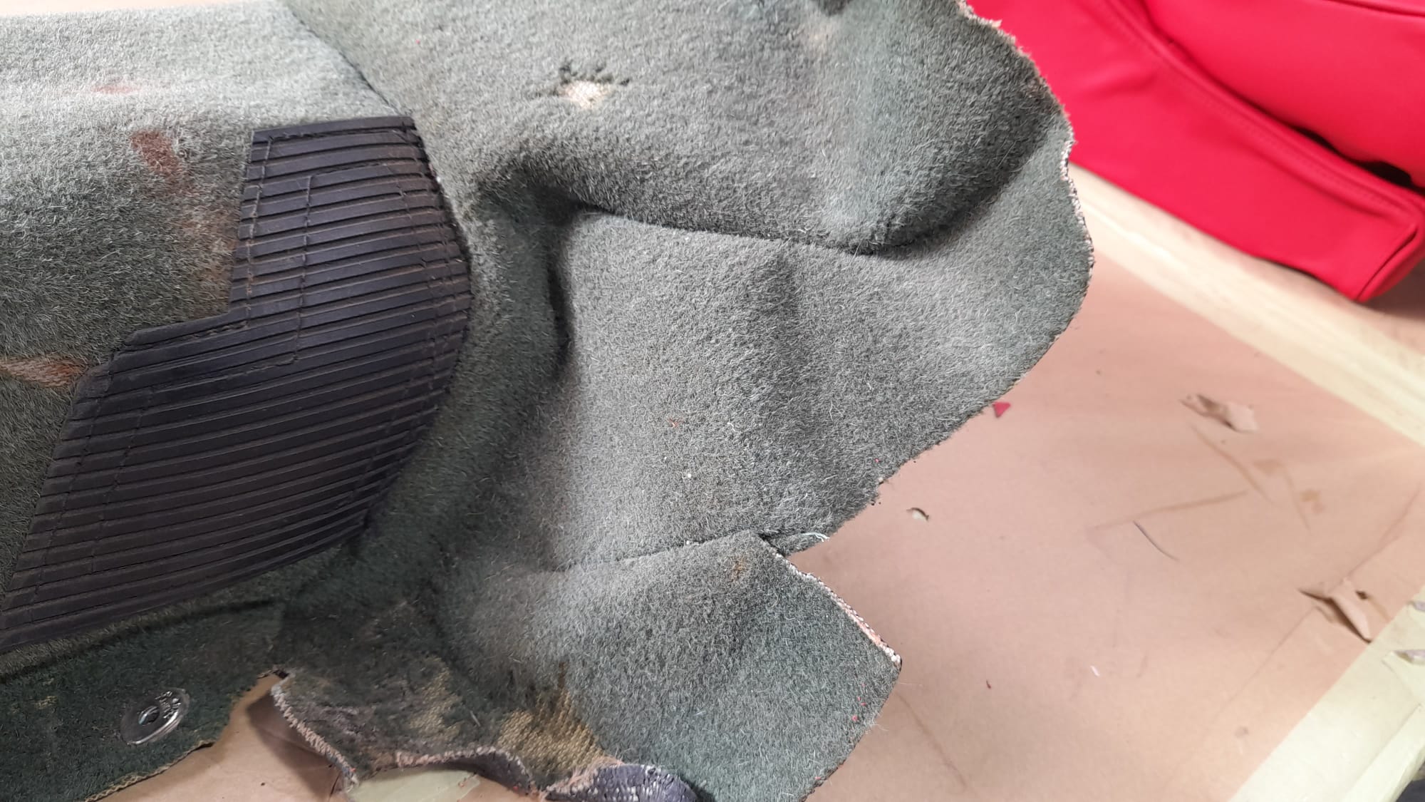 300322 1952 MG TD Carpet Remake 18 1