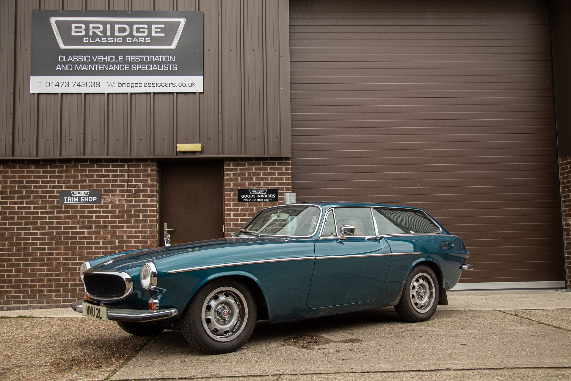 040422 1973 Volvo P1800 1 1