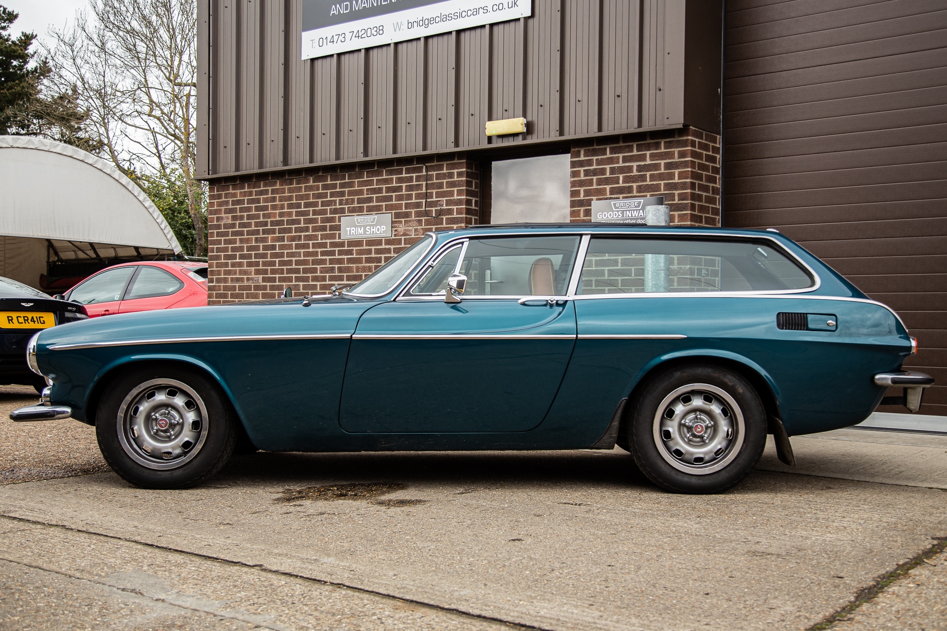 040422 1973 Volvo P1800 4 1