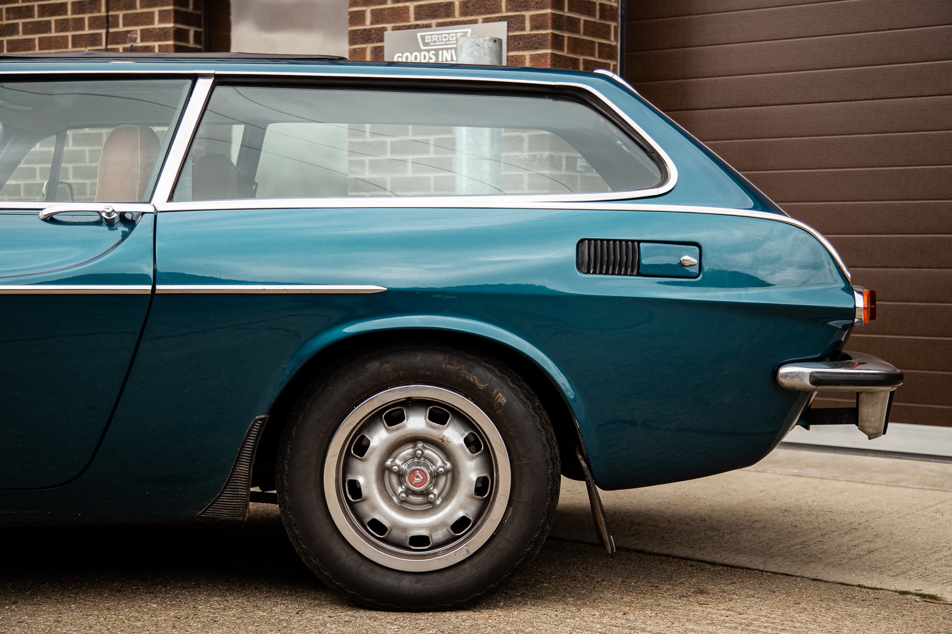 040422 1973 Volvo P1800 5 1