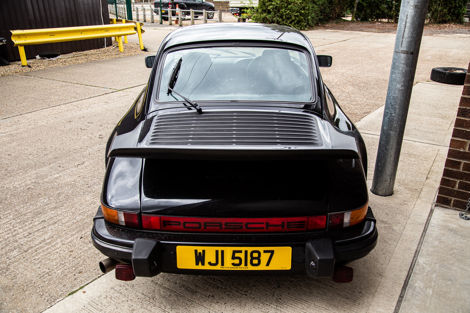 130422 1985 Porsche 911SC Arriving 6 1