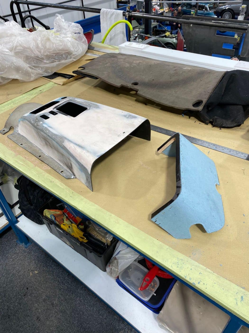 140422 1979 Arrow Ferrari Daytona Boot Boards and Centre Console Extension Test Fit 16 1