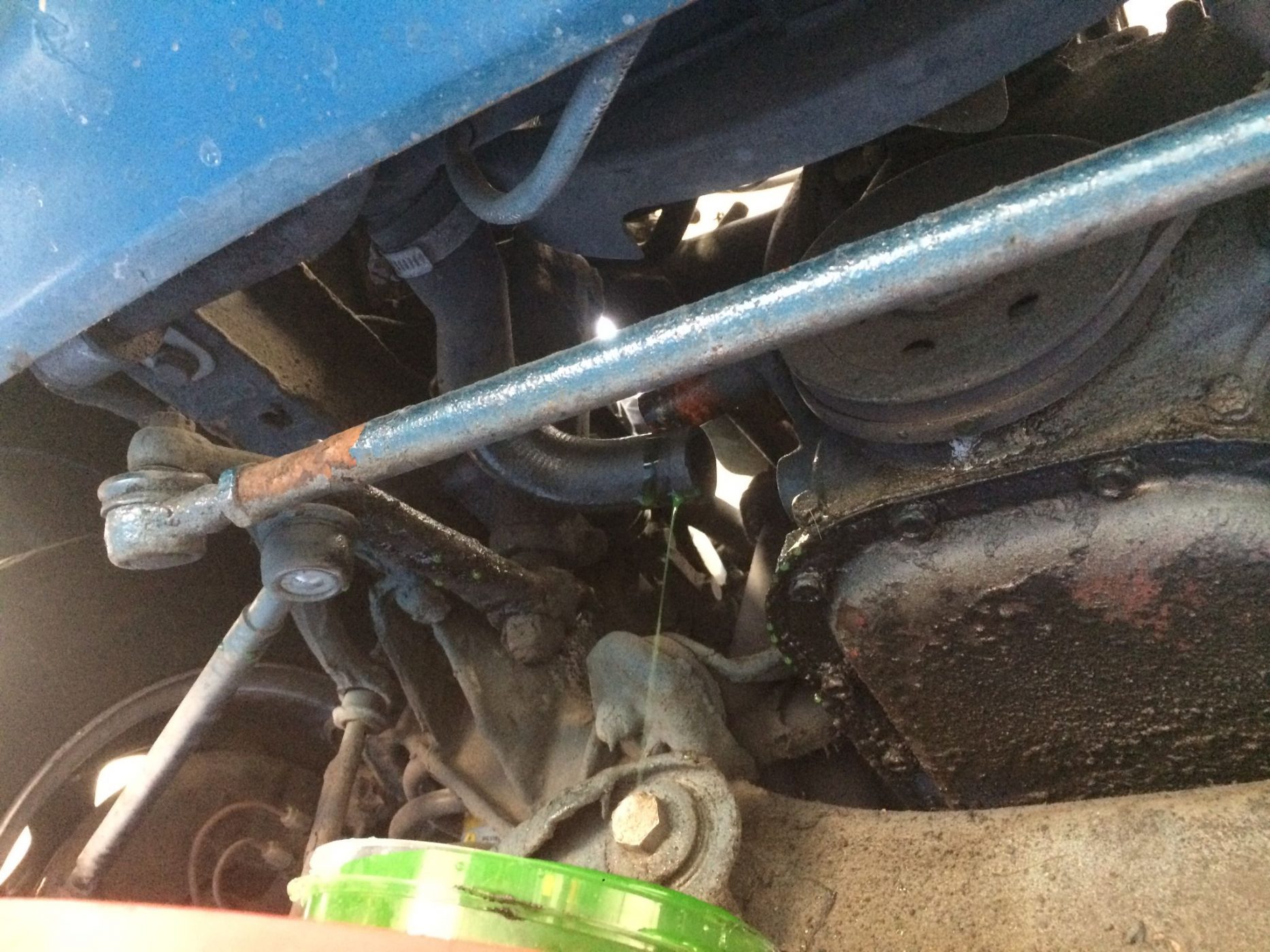 190422 1973 Volvo 1800ES service repairs balljoint and antifreeze 2