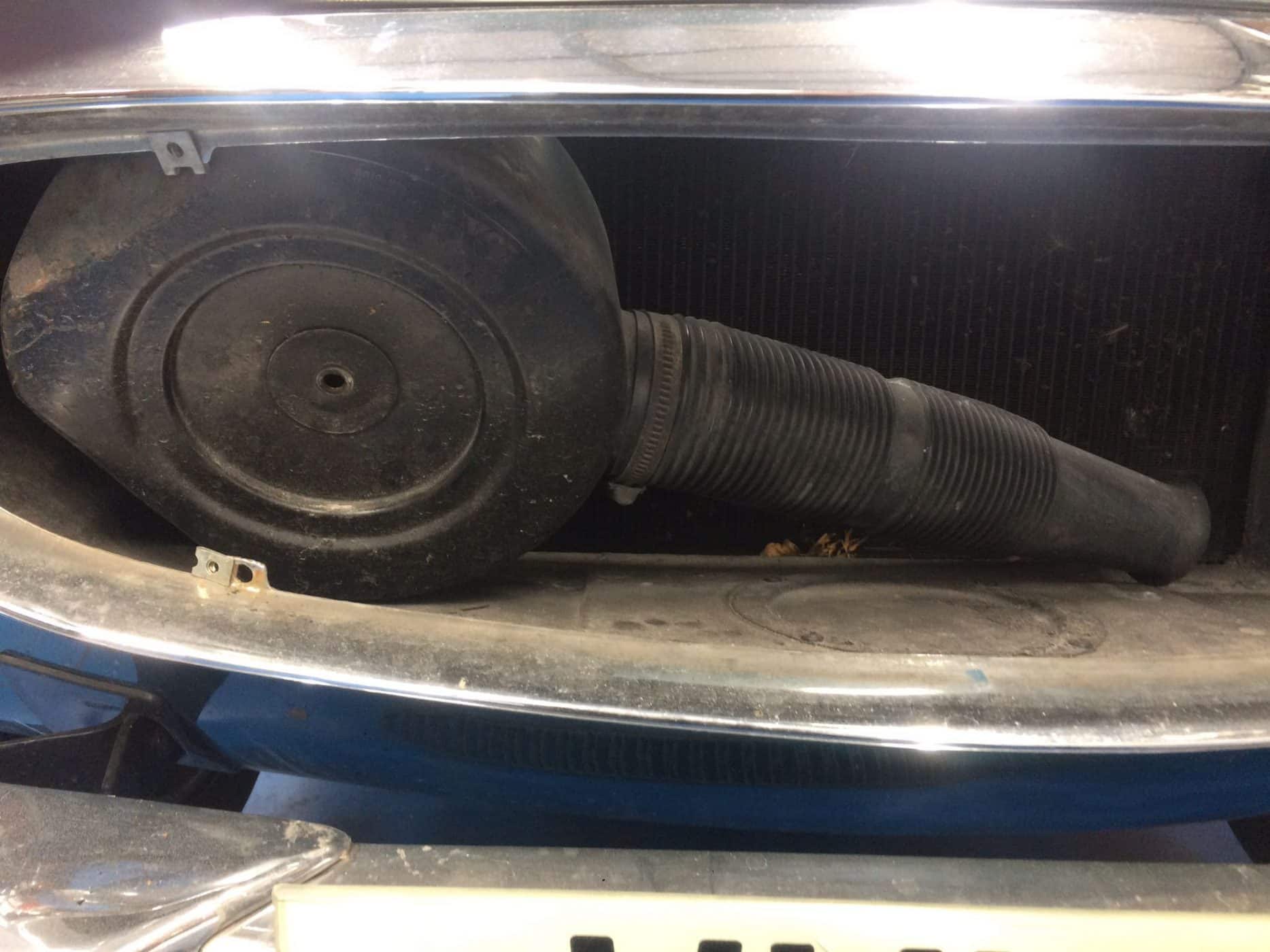 190422 1973 Volvo 1800ES service repairs balljoint and antifreeze 9