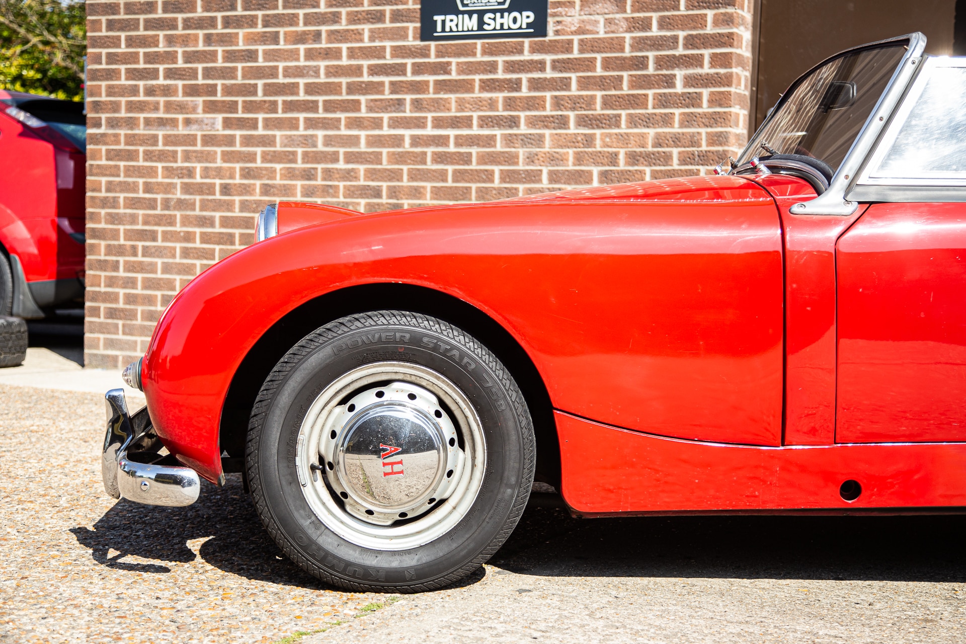 220422 1959 Austin Healey Sprite Leaving 3 1