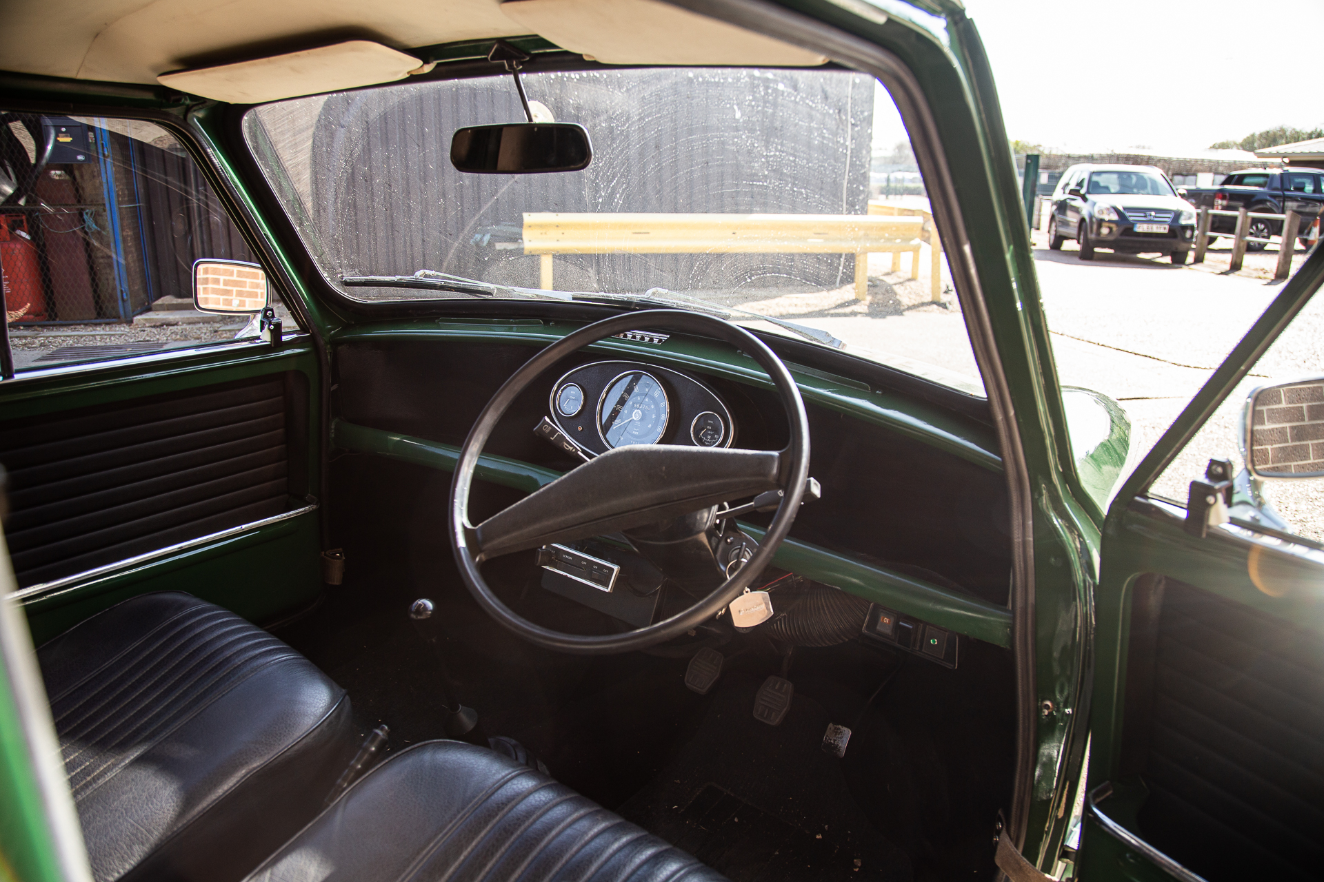 220422 1980 Rover Mini Van 13
