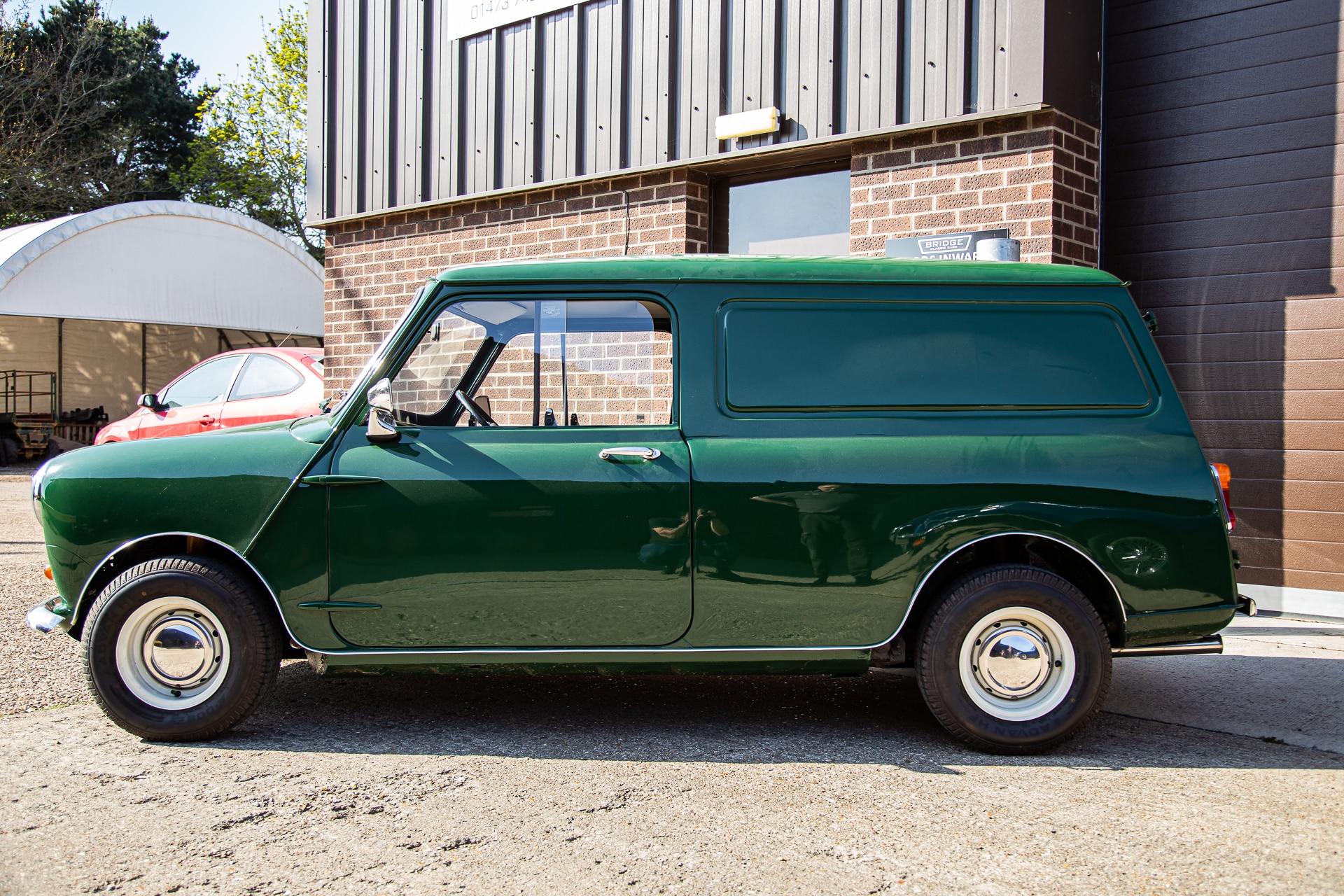 220422 1980 Rover Mini Van 4
