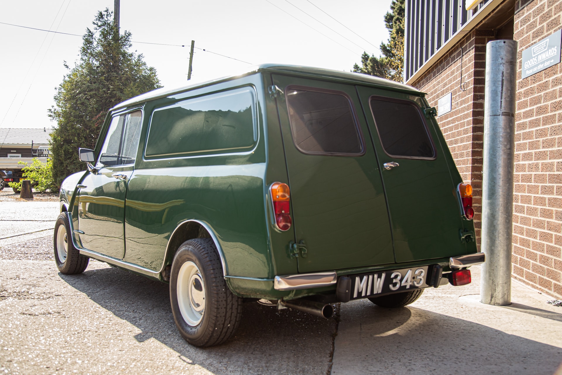 220422 1980 Rover Mini Van 5