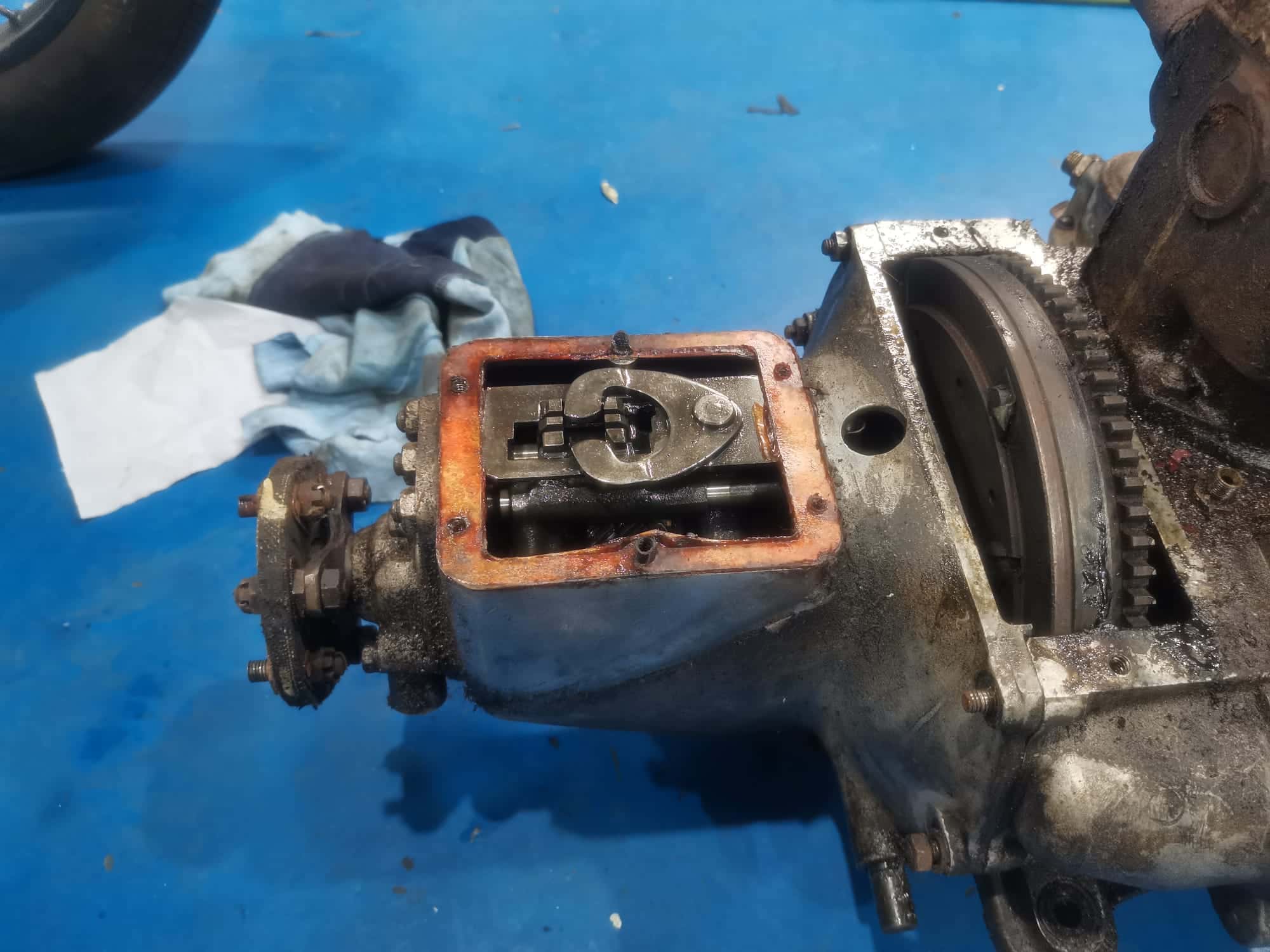 260422 1933 Austin 7 Complete EngineGearbox Clutch Removal and Reinstall 38 1