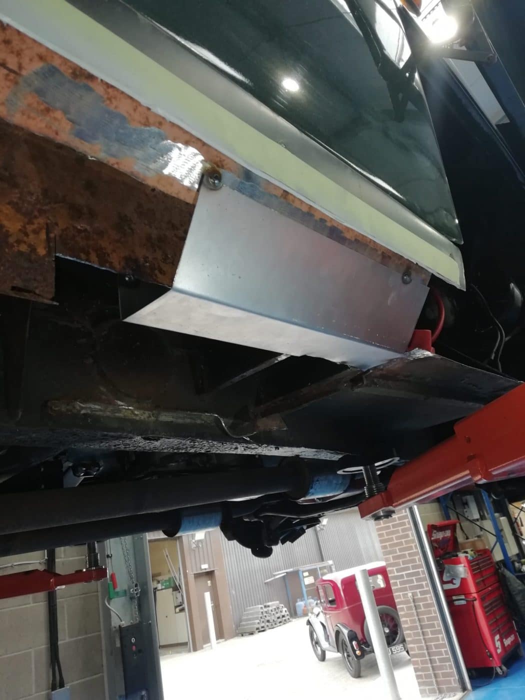 260422 1970 Bristol 411 OS inner sill corrosion 3 1