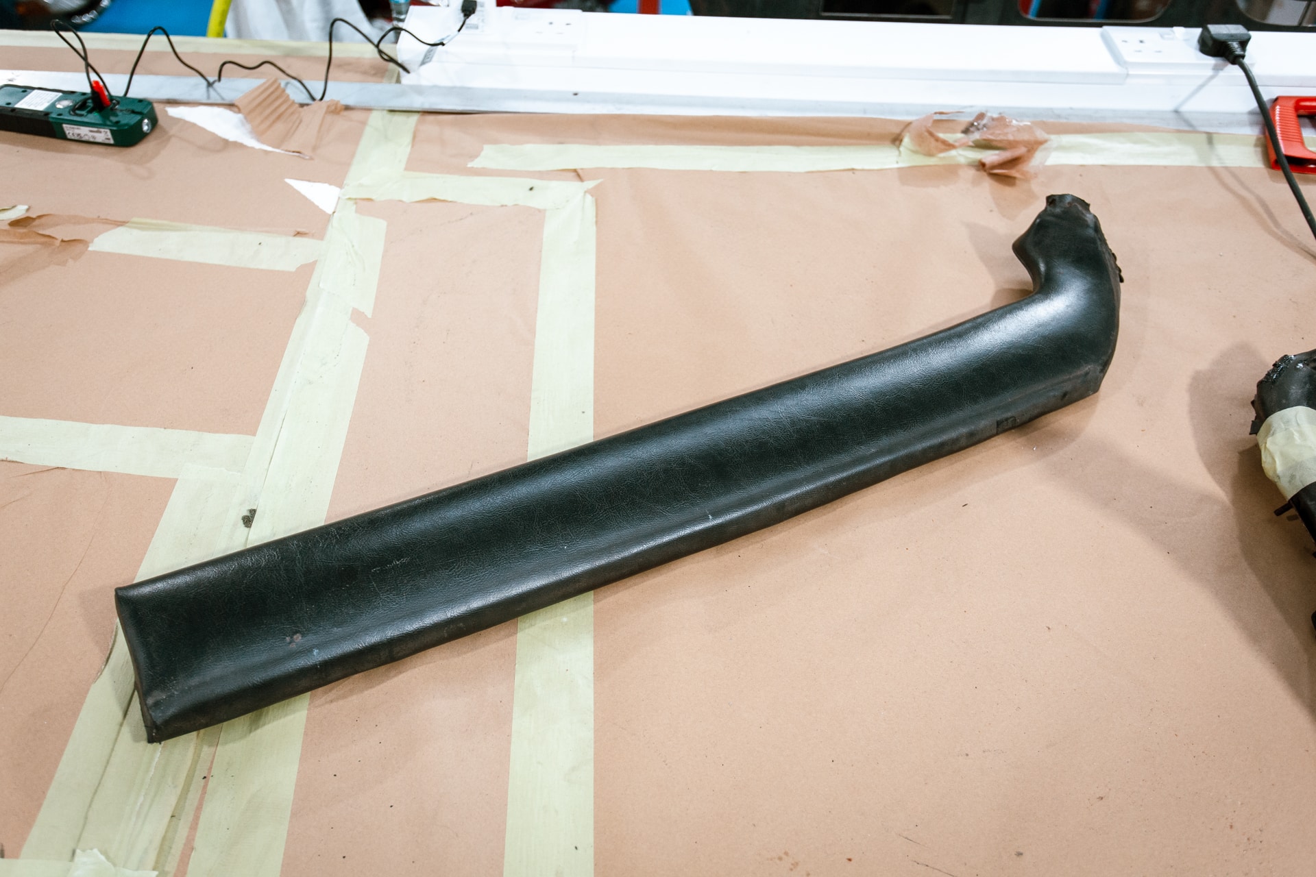 Bristol 411 Glovebox 10 1