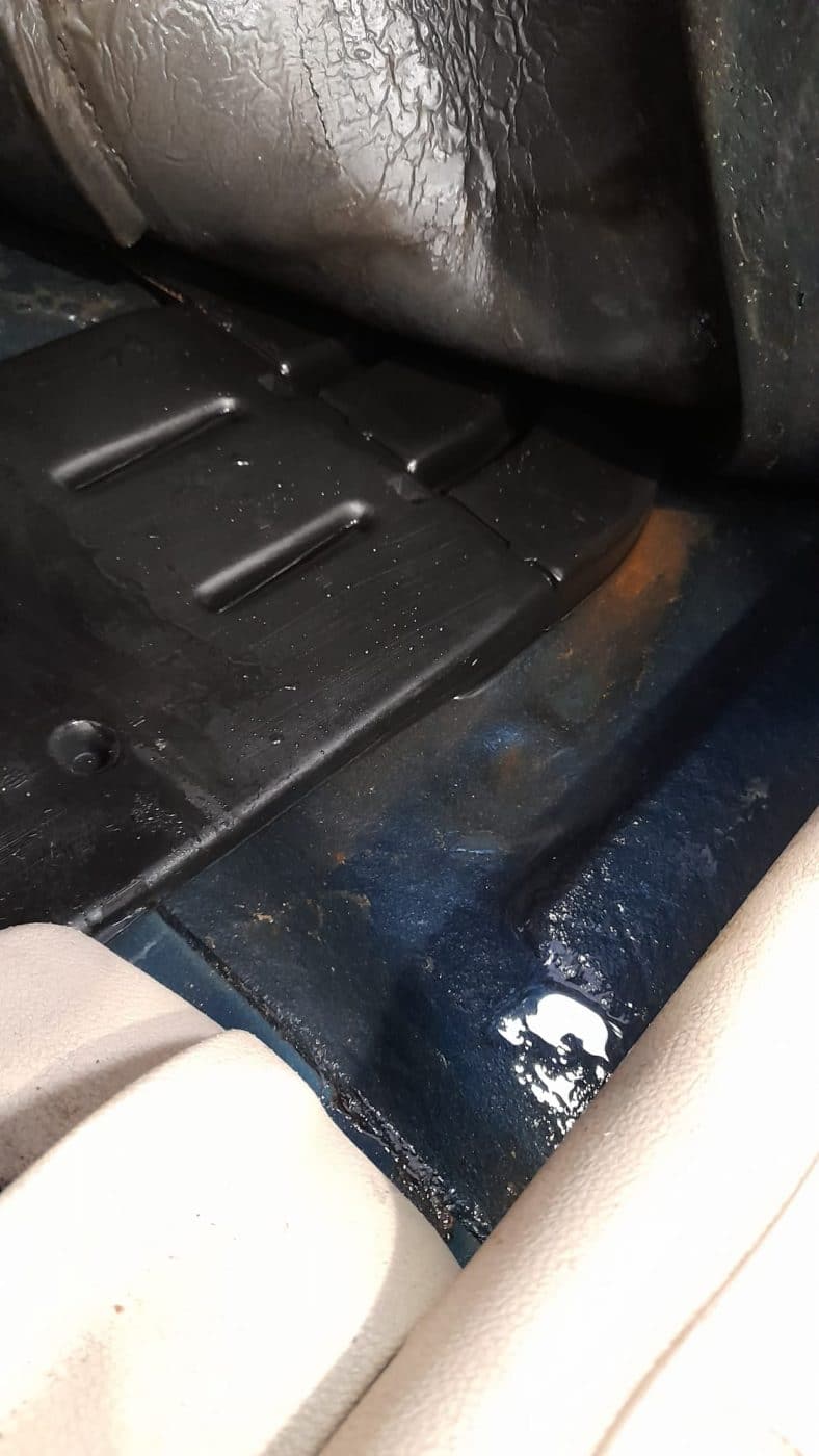 060522 1999 Vauxhall Omega Dash Parts Removed for Heater Matrix Cleaning Parts 10 1