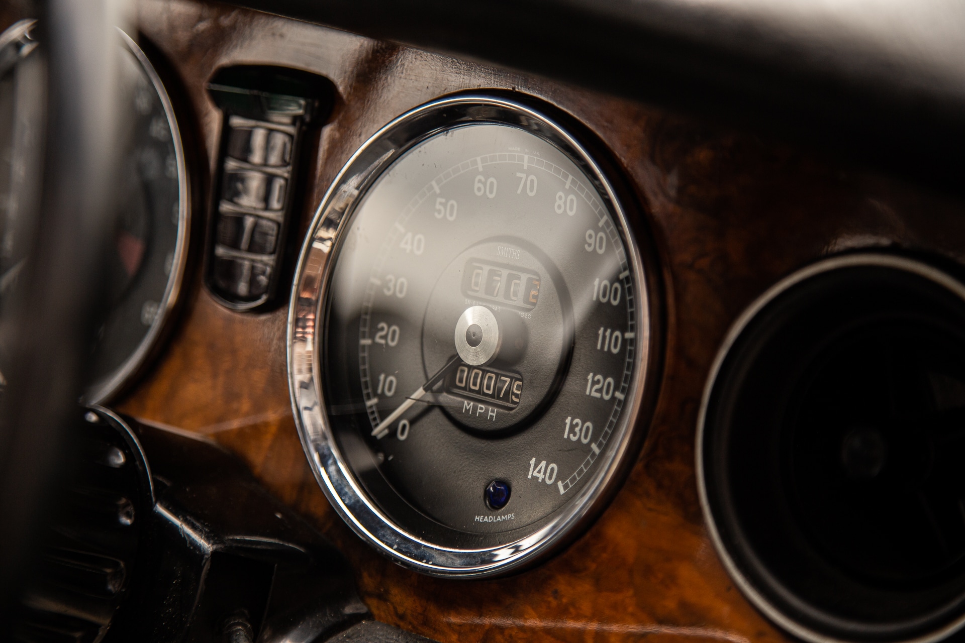 100522 1970 Jaguar XJ 12 1