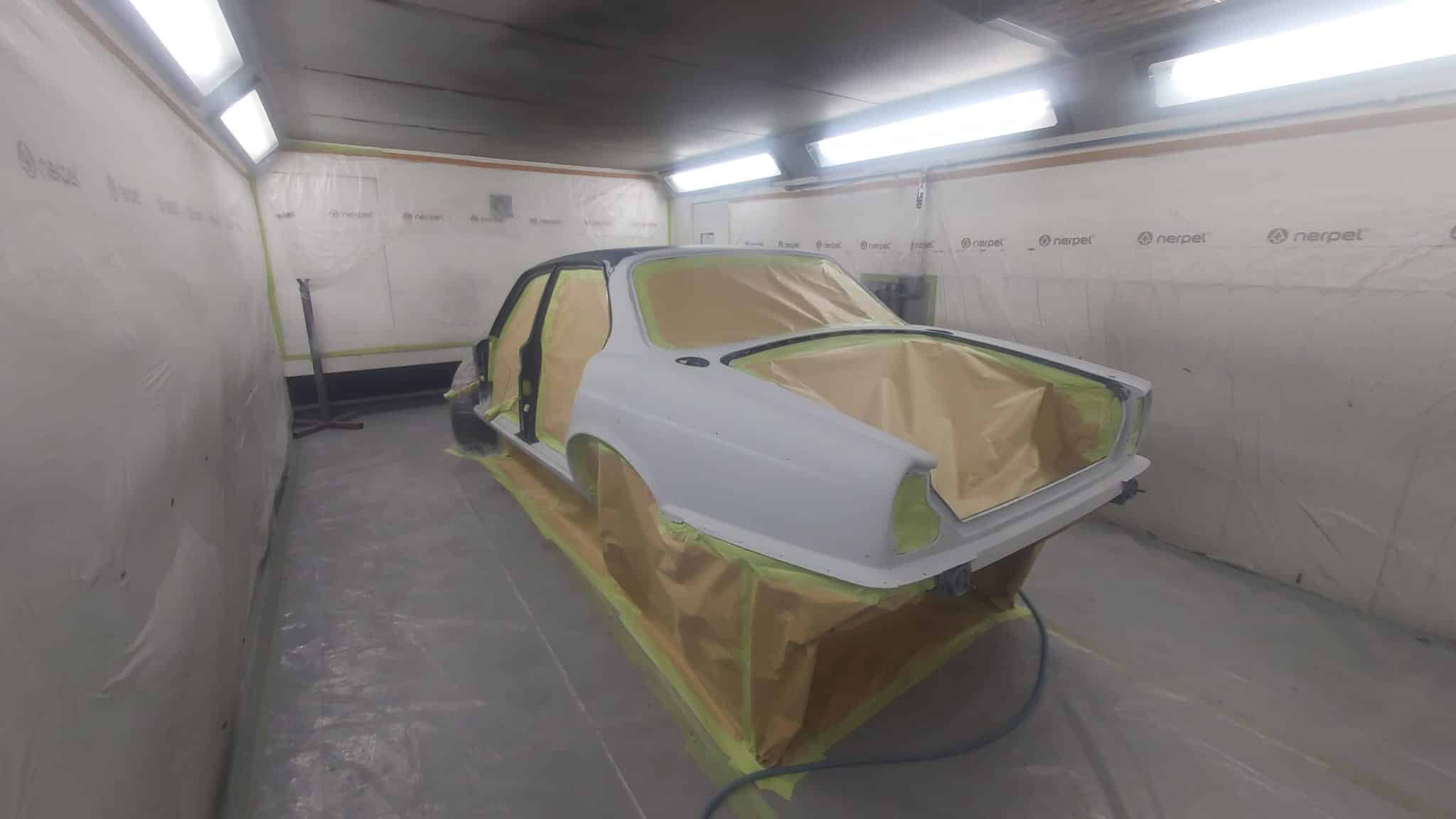 120522 1987 Daimler Double Six High Build Primer15 1