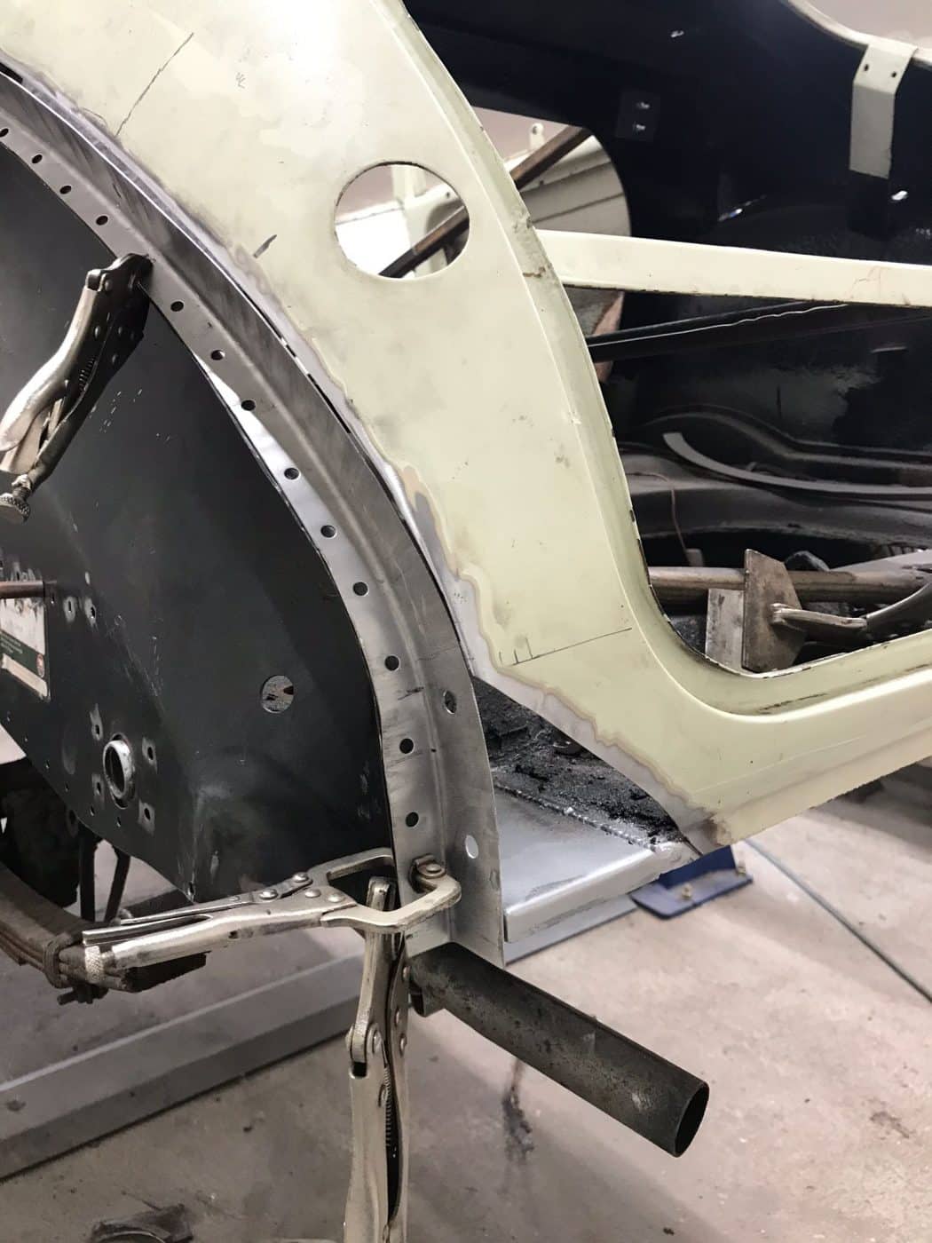 150522 1969 Morris Minor Convertible Arch and Rear Quarter Repairs18 1