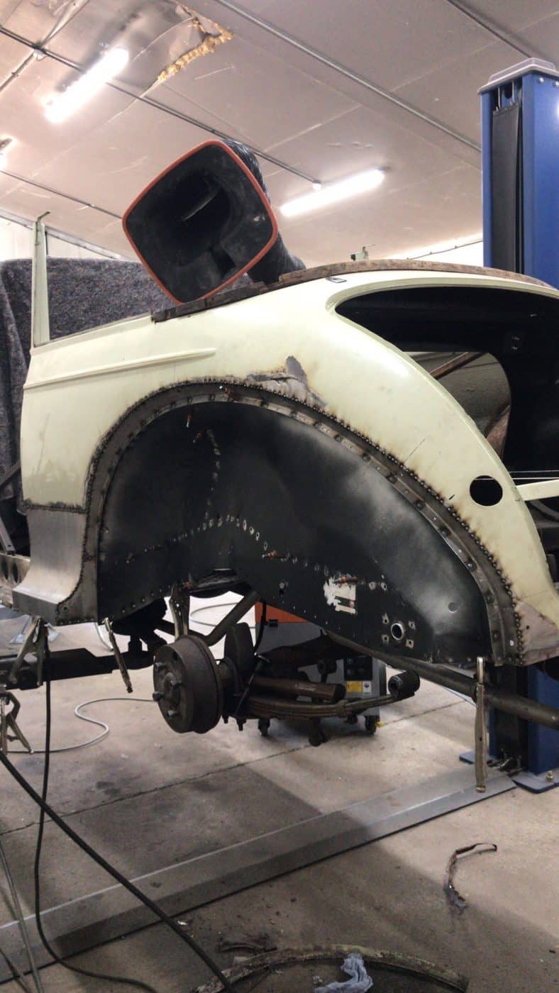 150522 1969 Morris Minor Convertible Arch and Rear Quarter Repairs22 1