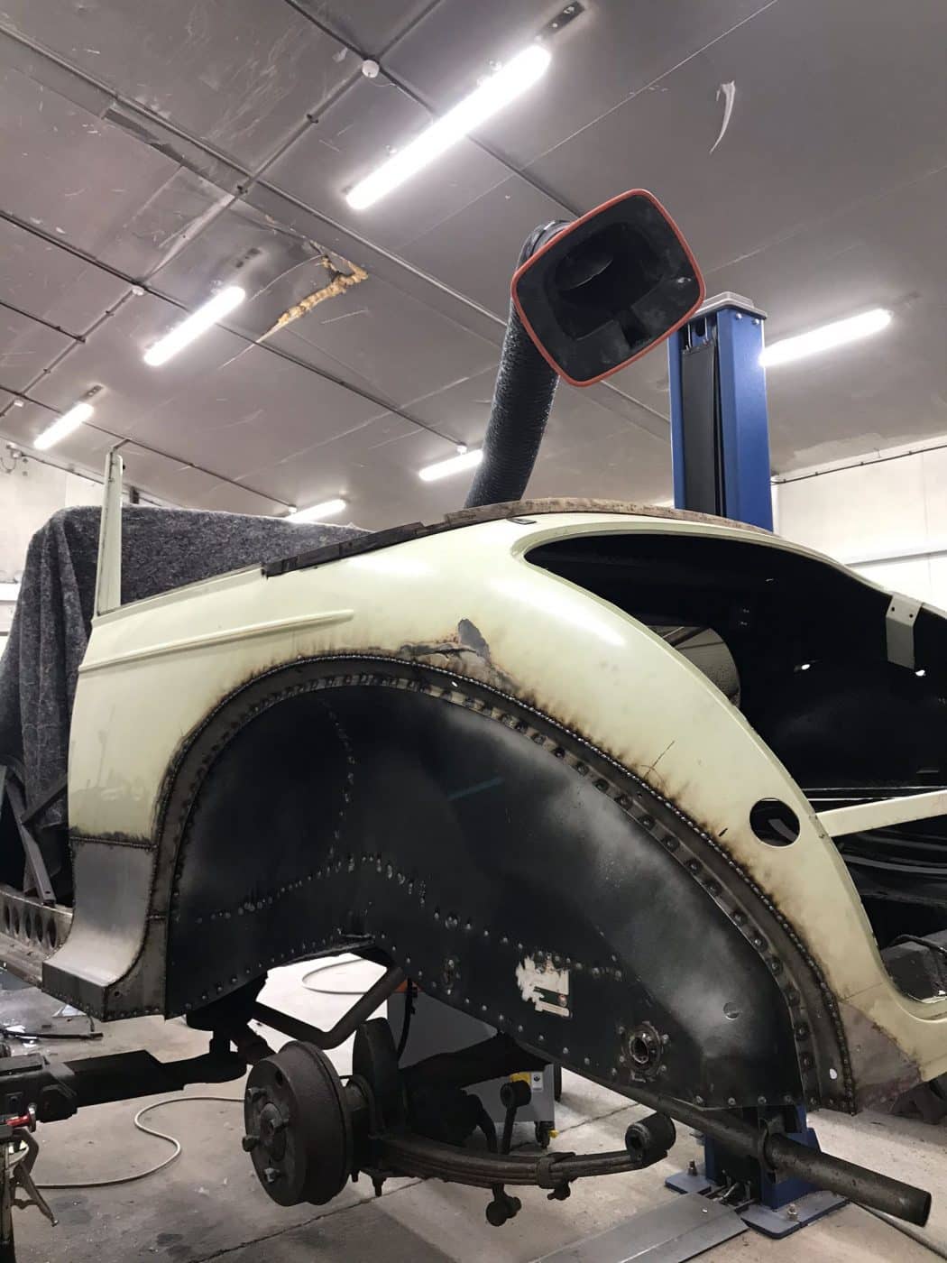 150522 1969 Morris Minor Convertible Arch and Rear Quarter Repairs23 1