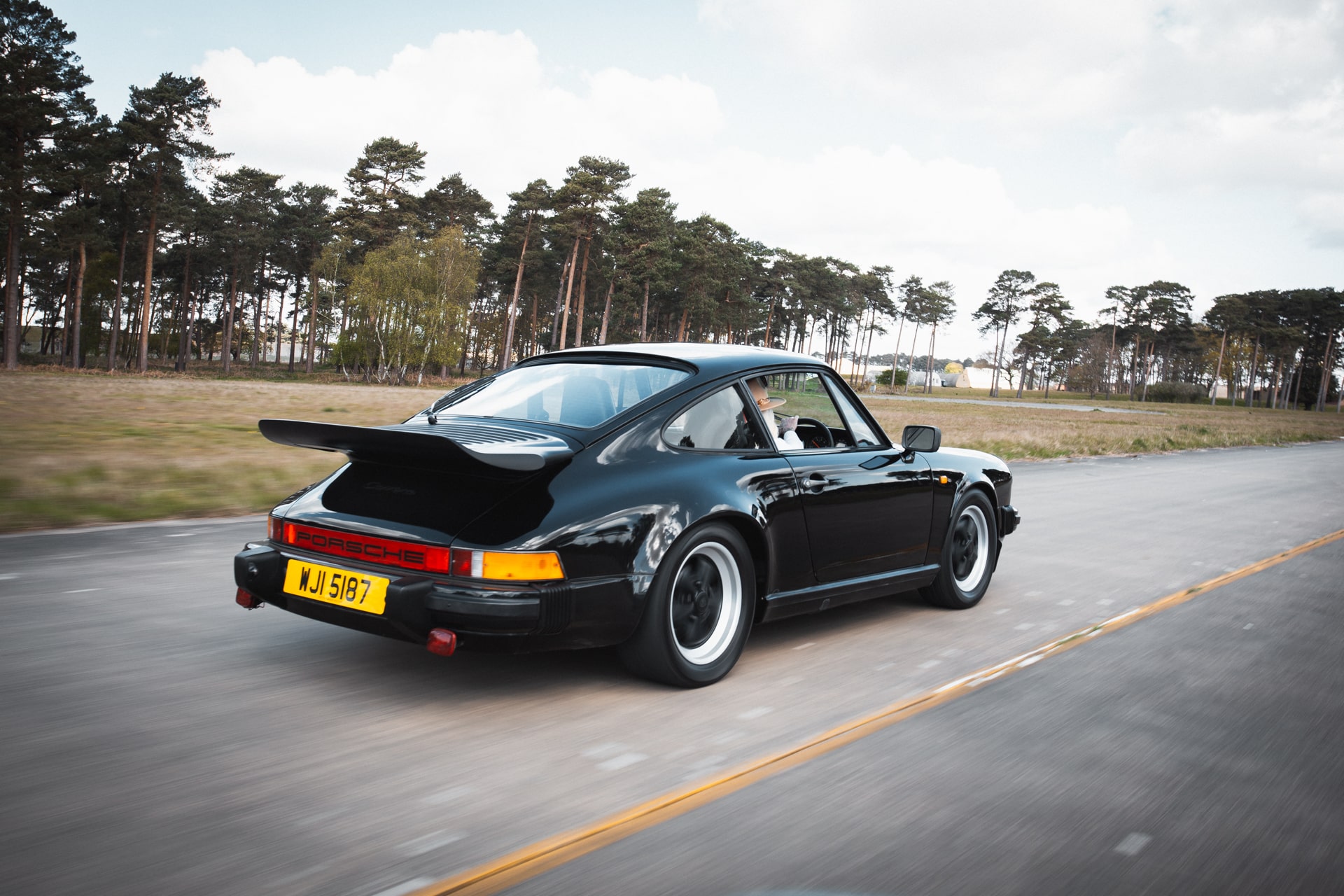 1985 Porsche 911 in motion 11 1