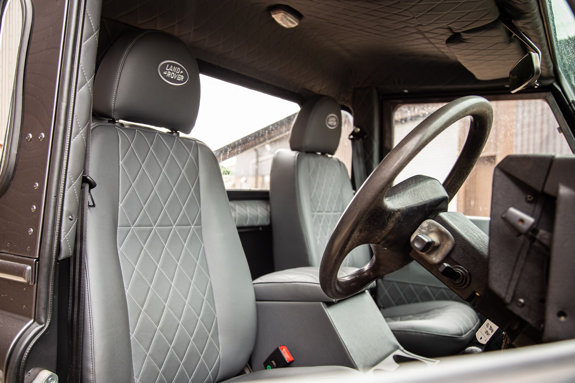230522 1993 Land Rover Defender 90 Feature Photos 17 1
