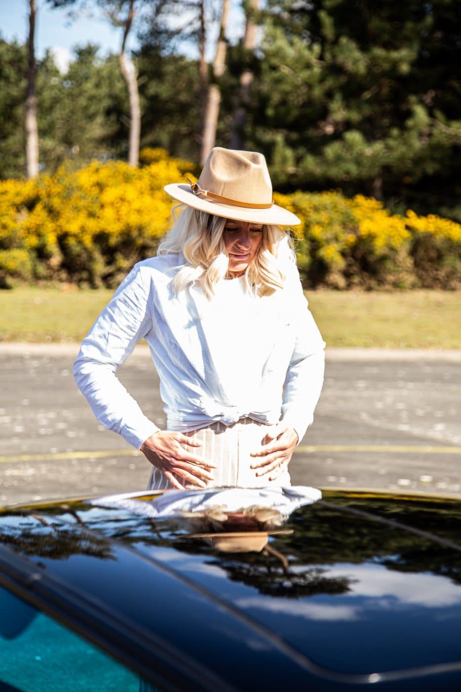 260422 1985 Porsche 911 BTS Photos 13 1