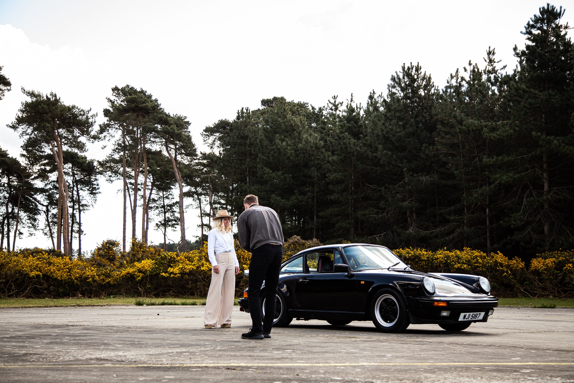 260422 1985 Porsche 911 BTS Photos 23 1