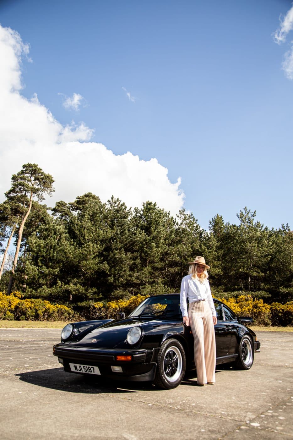 260422 1985 Porsche 911 BTS Photos 26 1