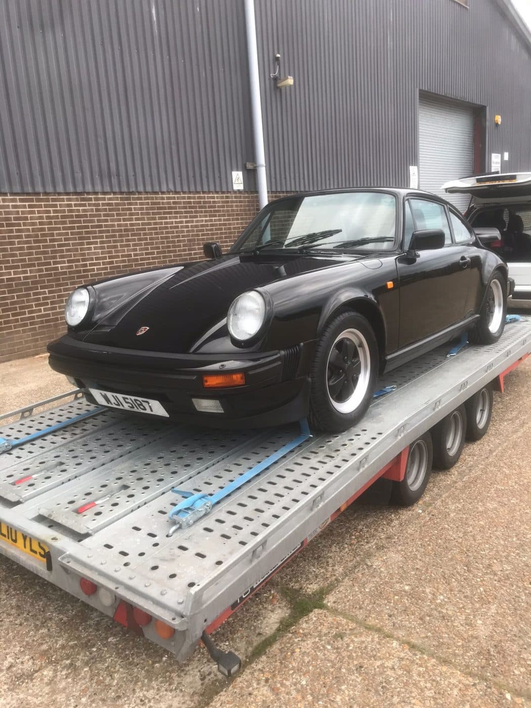 260522 Porsche and Jaguar Leaving 1