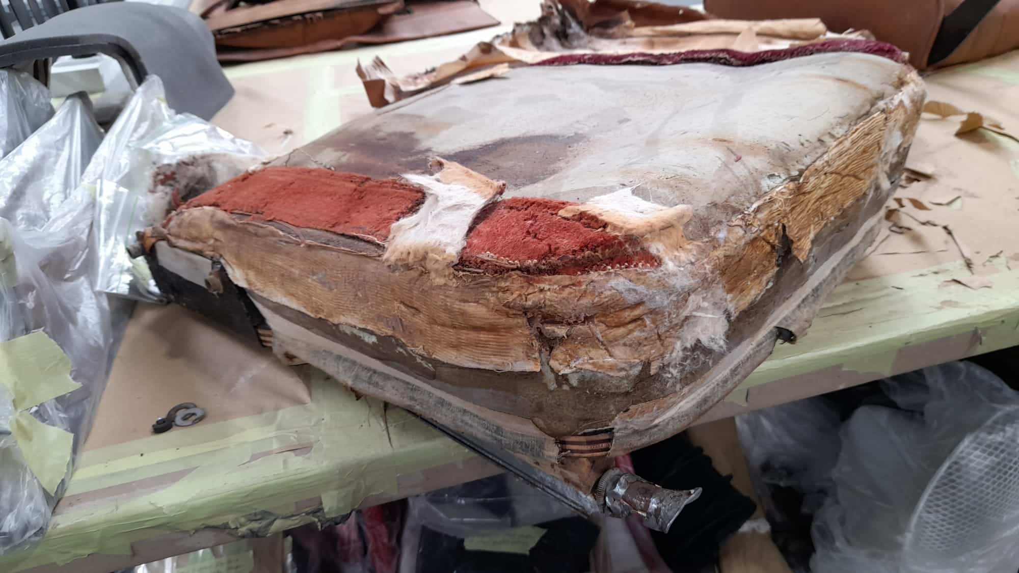 270522 1954 Bristol 405 Front Seat Inspection 13 1