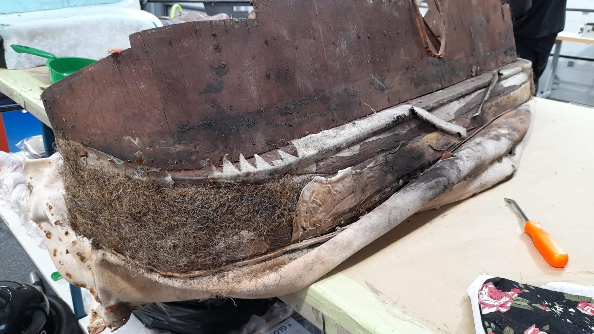 270522 1954 Bristol 405 Rear Seat Base Stripdown 14 1