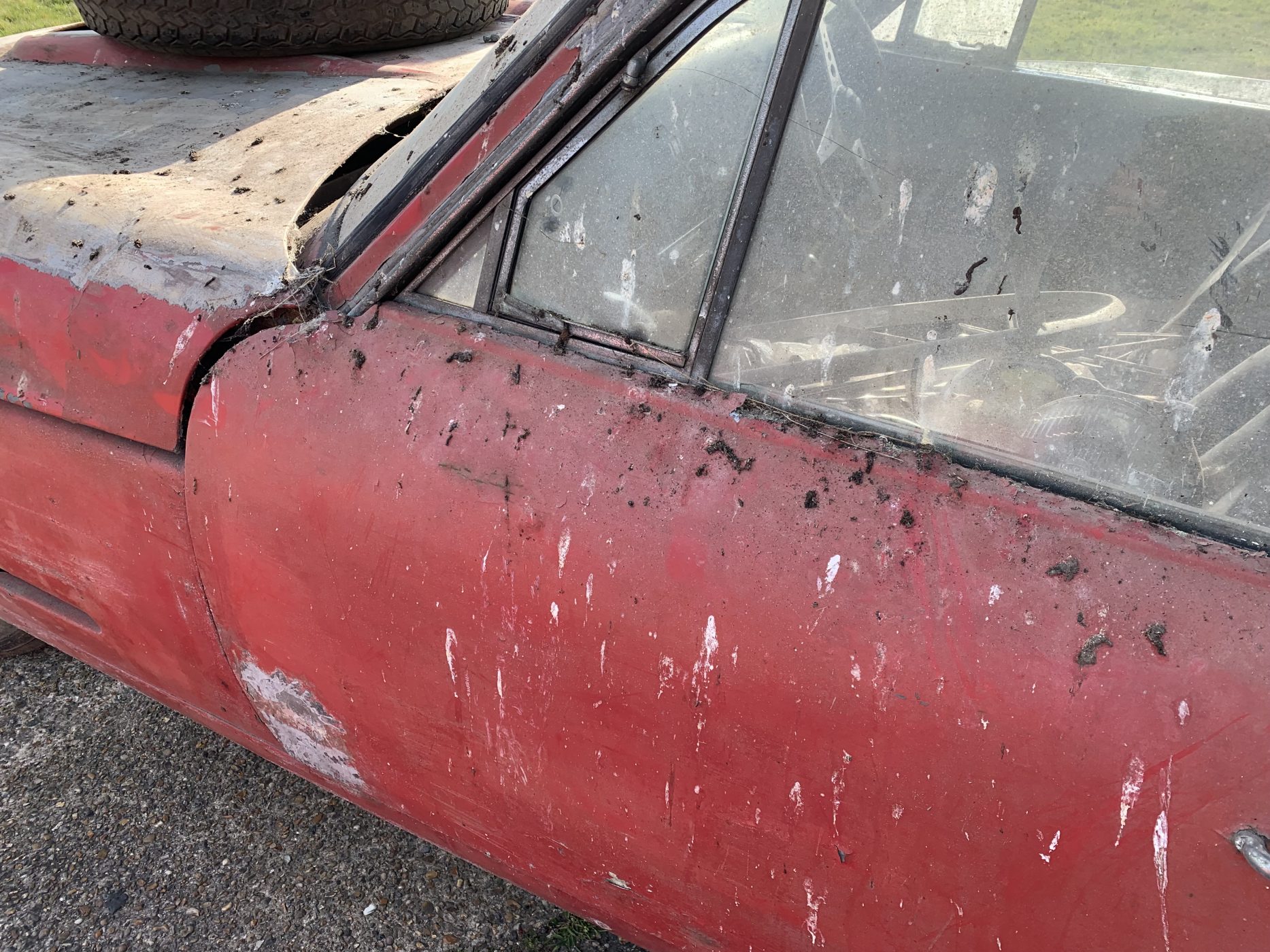 280422 1959 Jensen 541R dust and debris removal 10