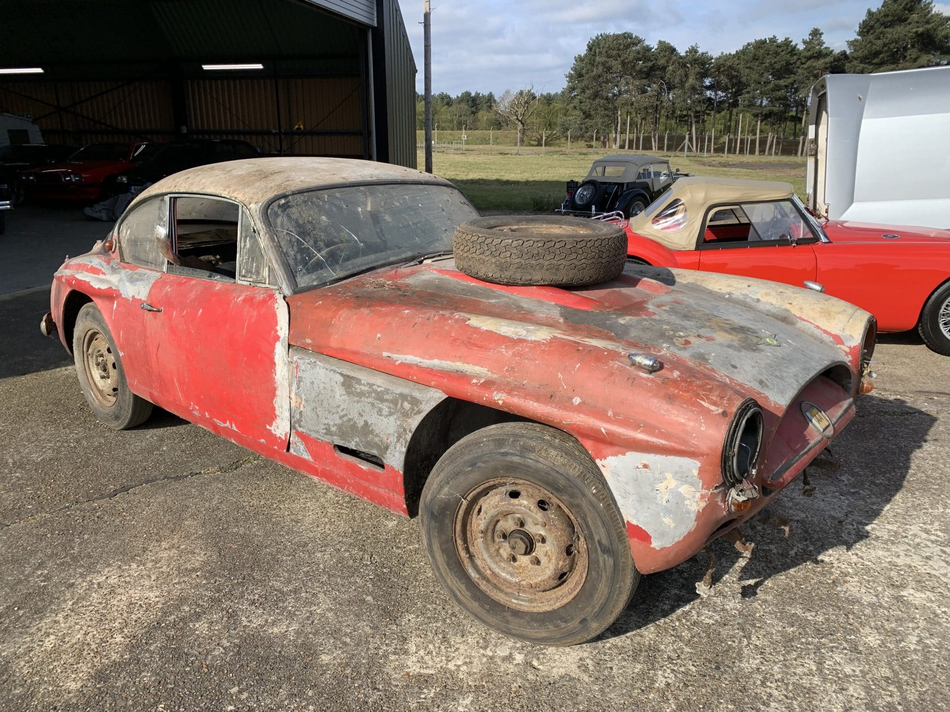 280422 1959 Jensen 541R dust and debris removal 4 1