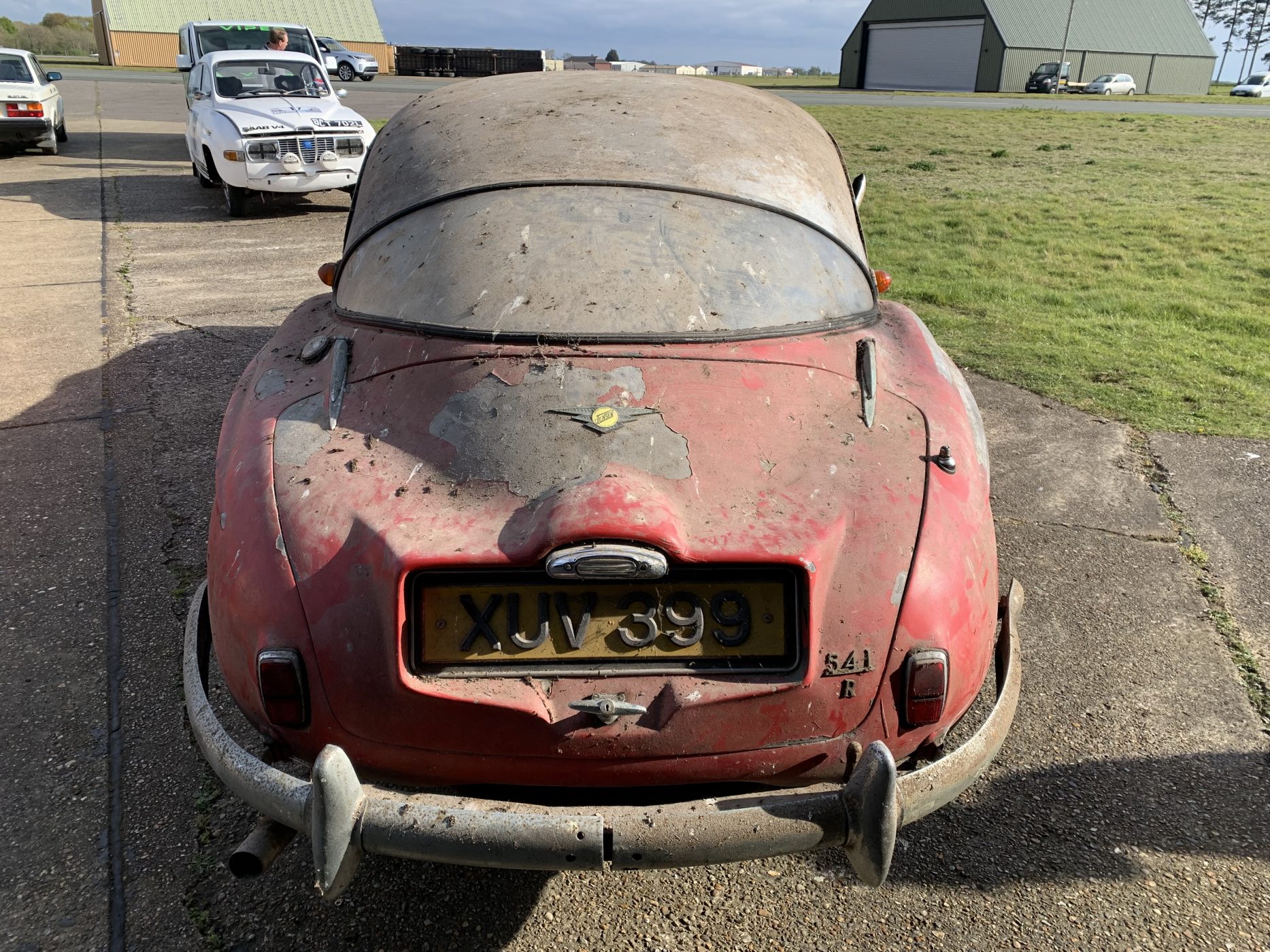 280422 1959 Jensen 541R dust and debris removal 8