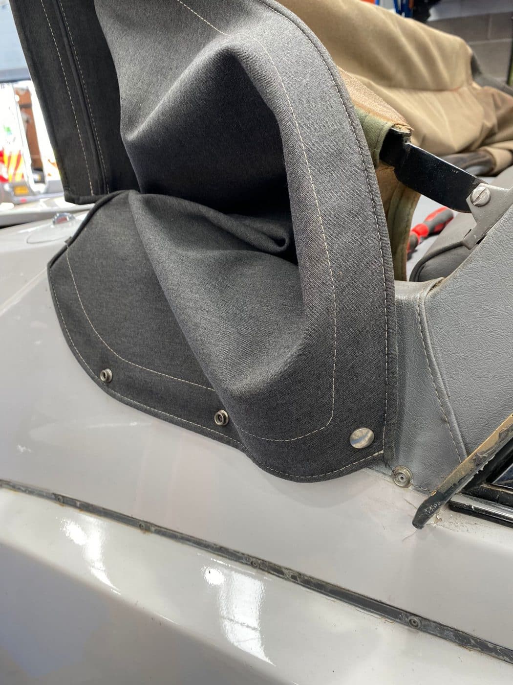300522 1986 Daimler DS420 Roof Removal 5 1