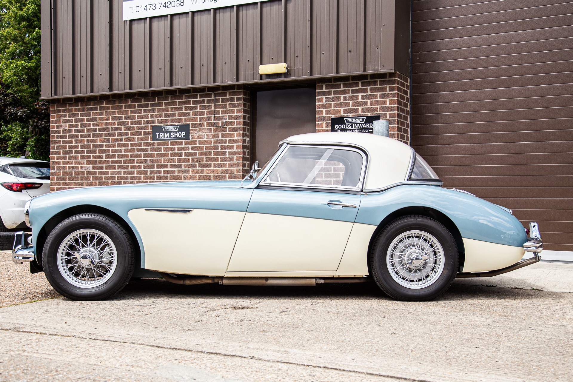 080622 1961 Austin Healey 3000 Arrival 5 1