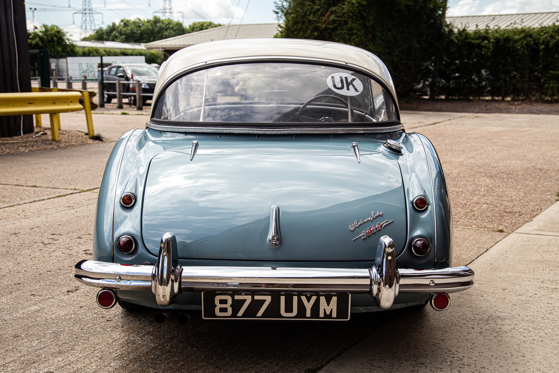 080622 1961 Austin Healey 3000 Arrival 7 1