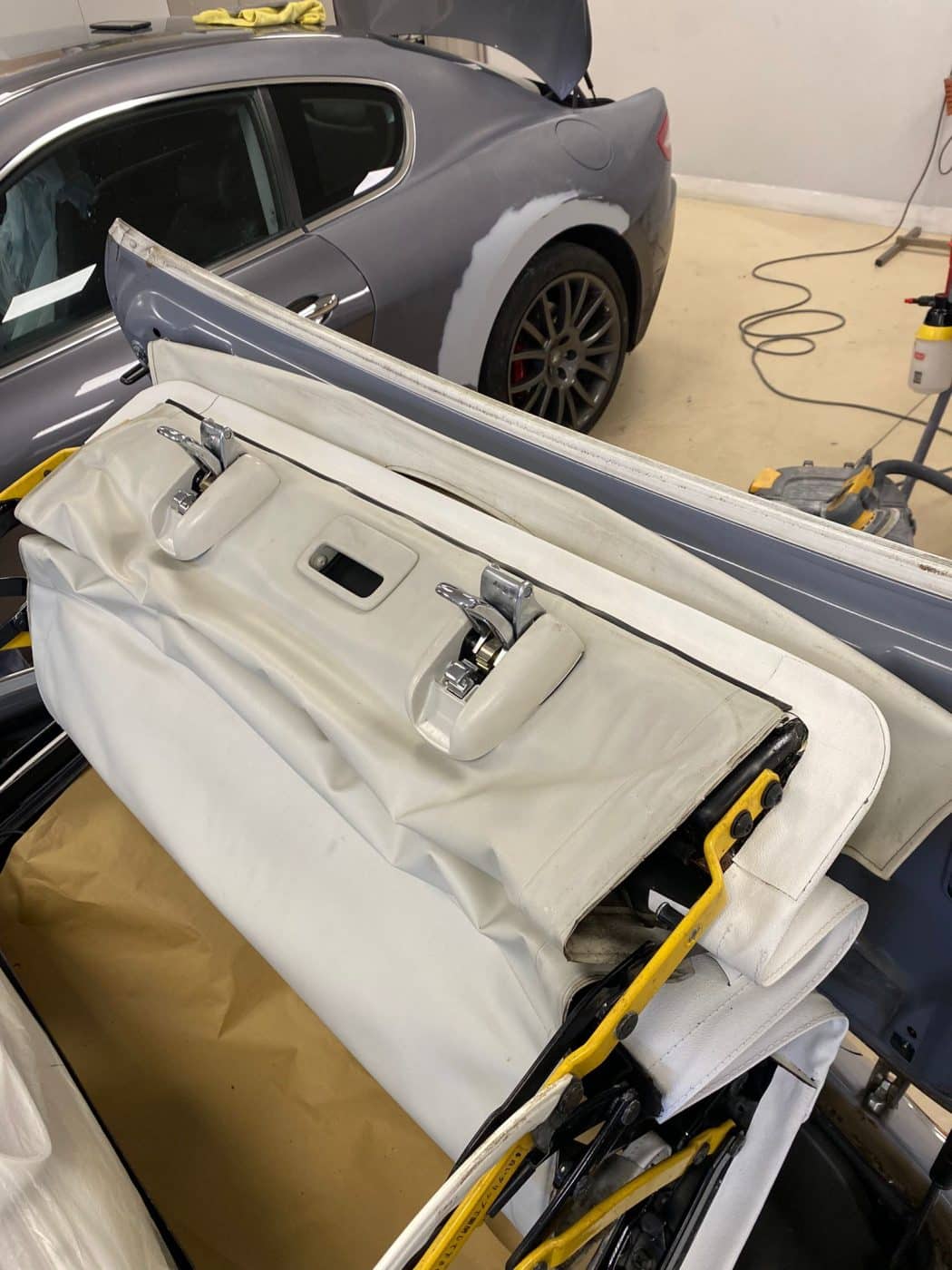 080622 1991 Nissan Figaro Roof Removal and Reinstall 23 1
