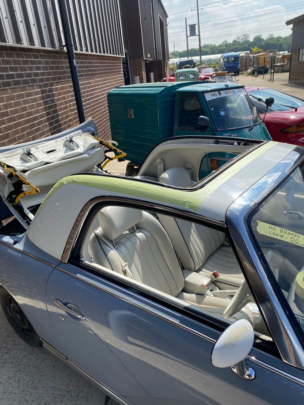 080622 1991 Nissan Figaro Roof Removal and Reinstall 6 1