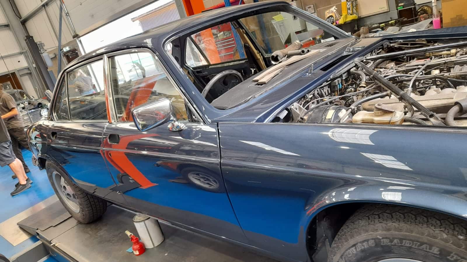 150622 1987 Daimler Double Six Rebuild Begins 8 1