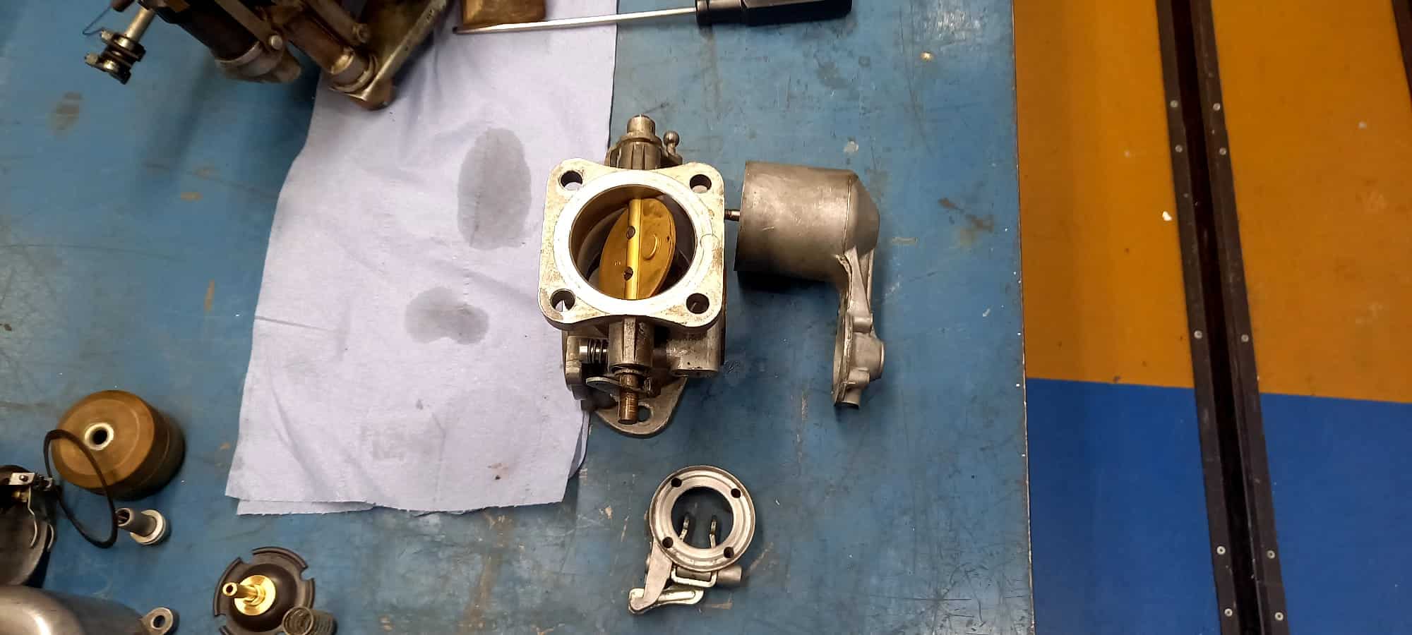 220622 1970 Jaguar XJ Carb Set Up and Balanced Ignition Issue 12 1