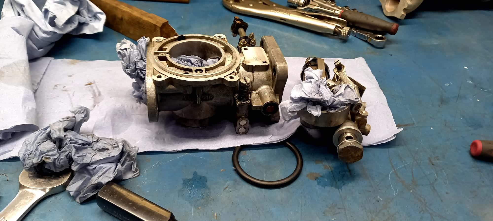 220622 1970 Jaguar XJ Carb Set Up and Balanced Ignition Issue 25 1