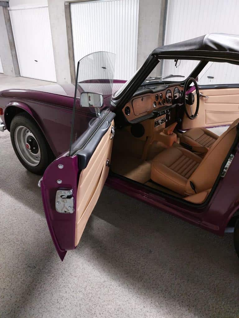 280622 1973 Triumph TR6 at Home 9 1