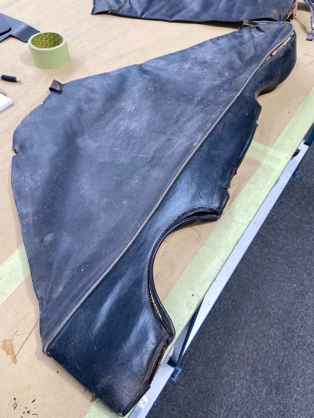 010722 1958 Jensen 541R Seat Stripdown 2 1
