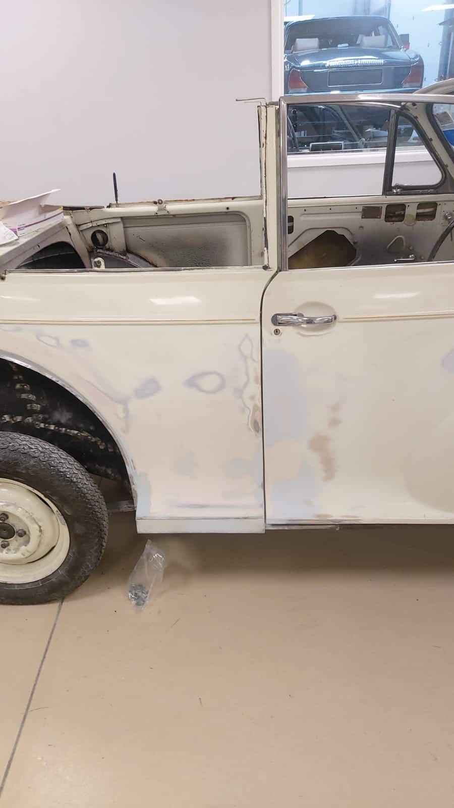 040722 1969 Morris Minor Convertible Bodywork Begins 3 1