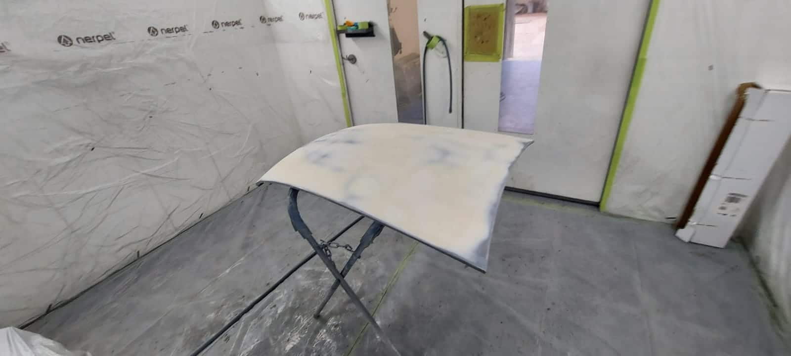 050722 1978 MG B GT Filler and Primer 10 1