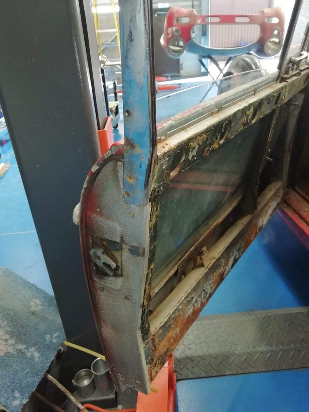 110722 1959 Jensen 541R Window and Bonnet Strip Down 15 1
