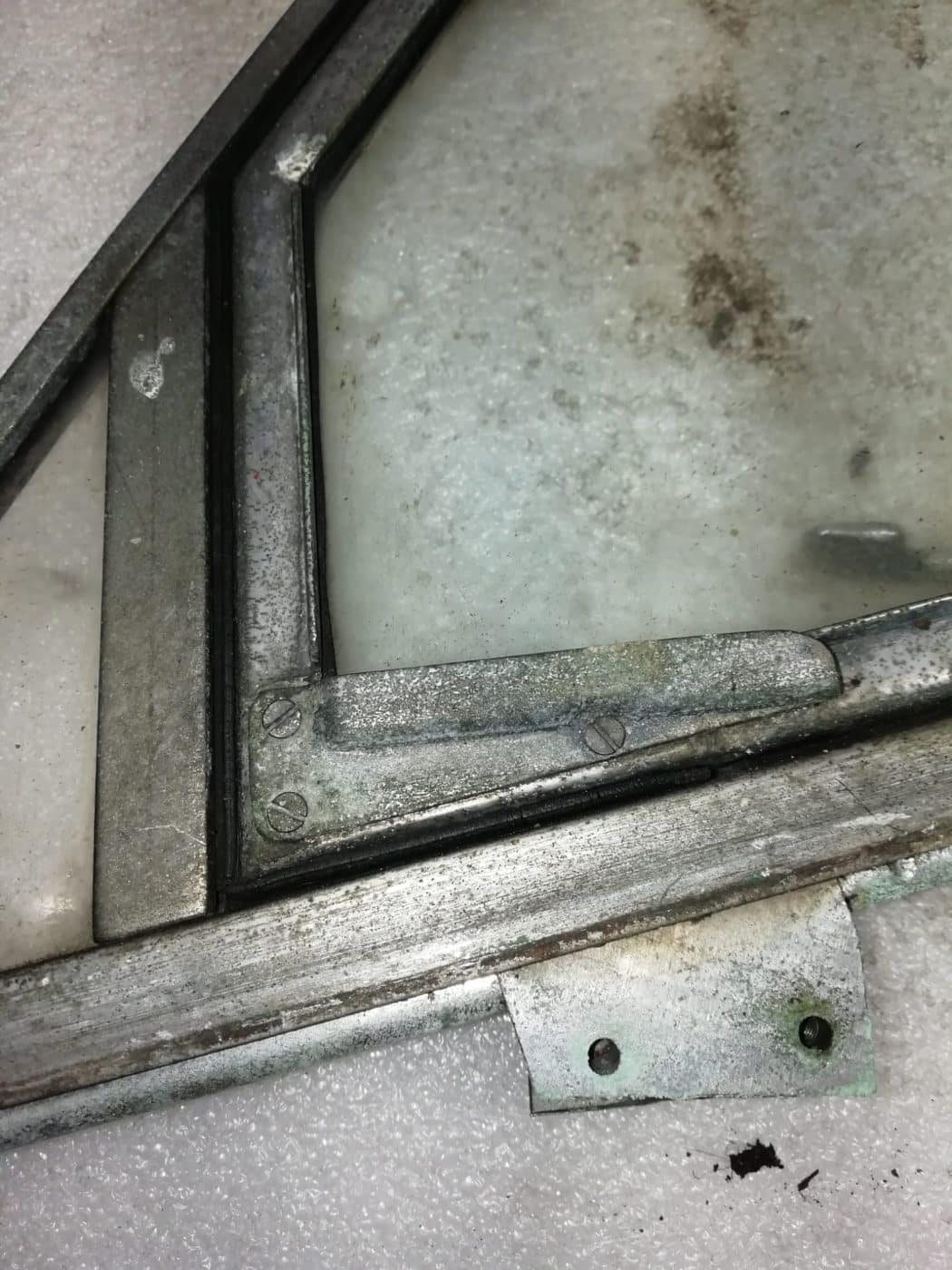 110722 1959 Jensen 541R Window and Bonnet Strip Down 5 1