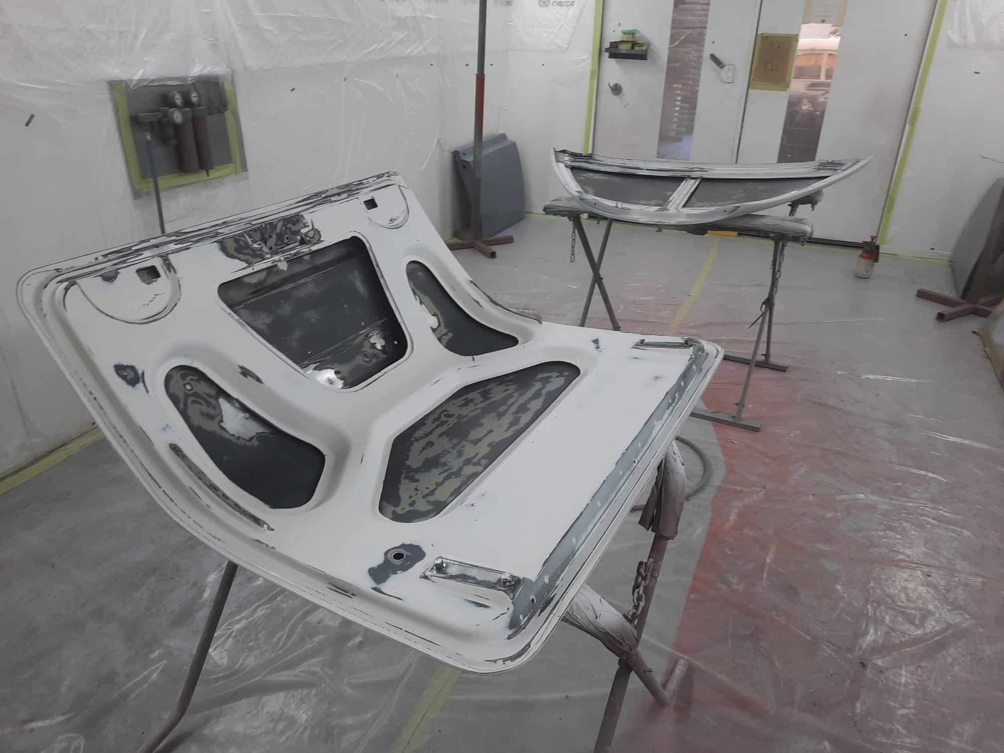 220722 1986 Daimler DS420 Boot and Bonnet in Primer and Polyfan 7 1