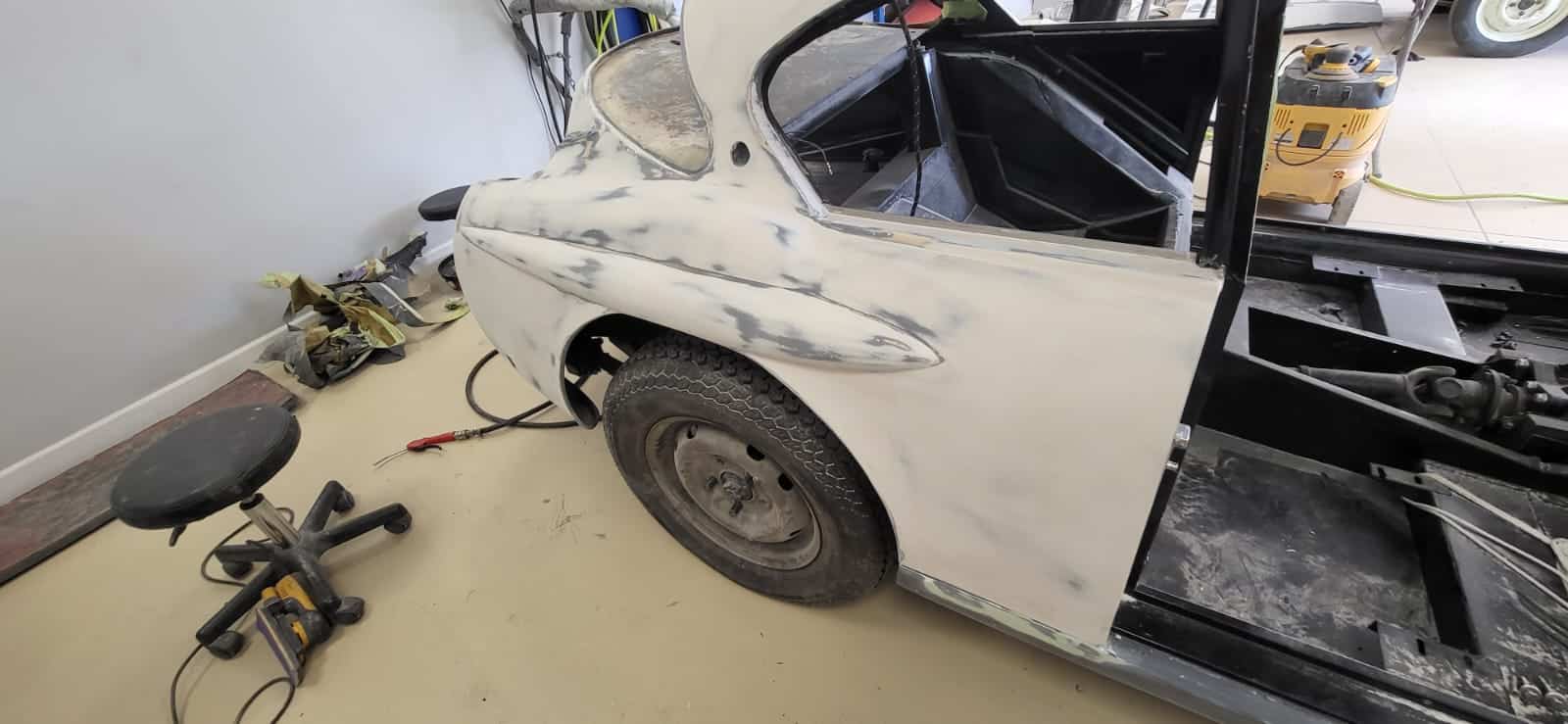 250722 1958 Jensen 541R Filler work complete and in Polyfan 19 1